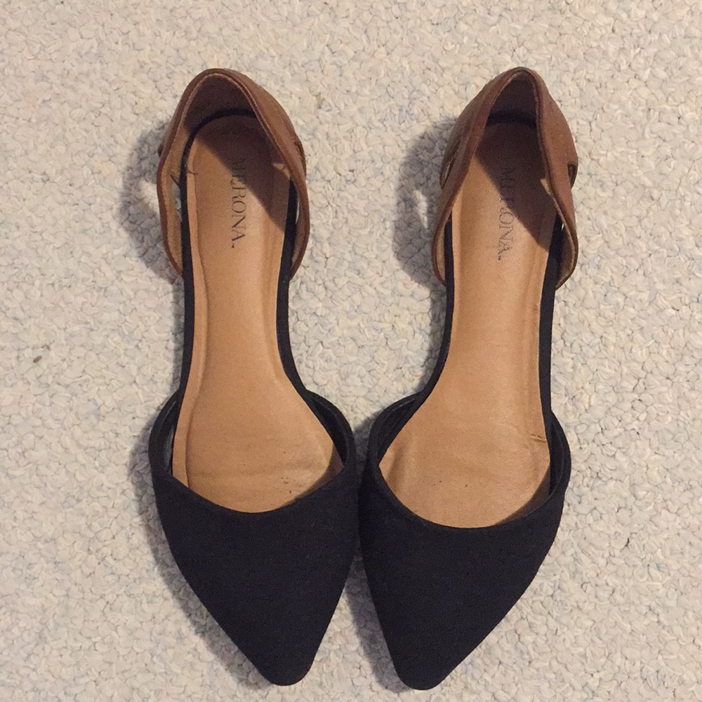 Women’s flats, size 7